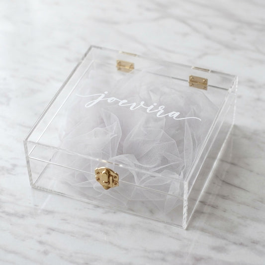 Stylish Acrylic Home Décor – Creative & Elegant Interior Accent