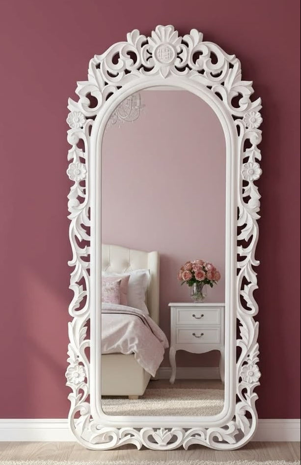 Classic Frame Mirror – Elegant Design for Stylish Interiors