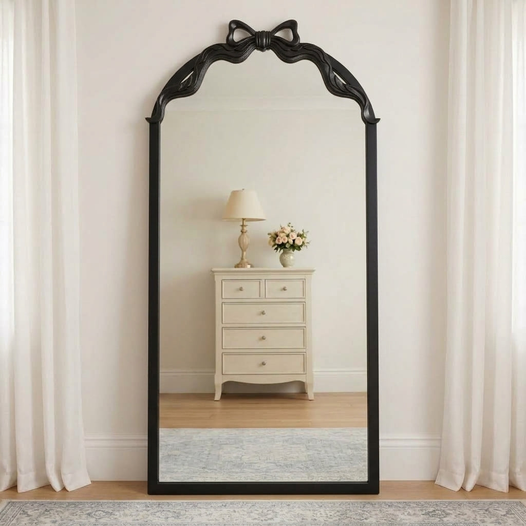 Designer Frame Mirror – Timeless Style for Elegant Interiors